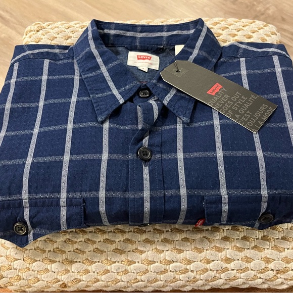 Men’s Levi’s Western Plaid Shirt - Picture 2 of 4